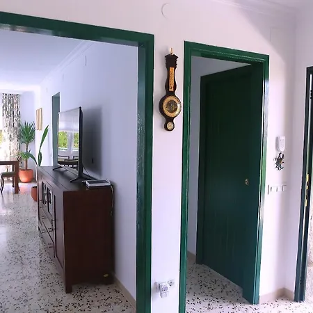 Newly Furnished Cozy House Next To The